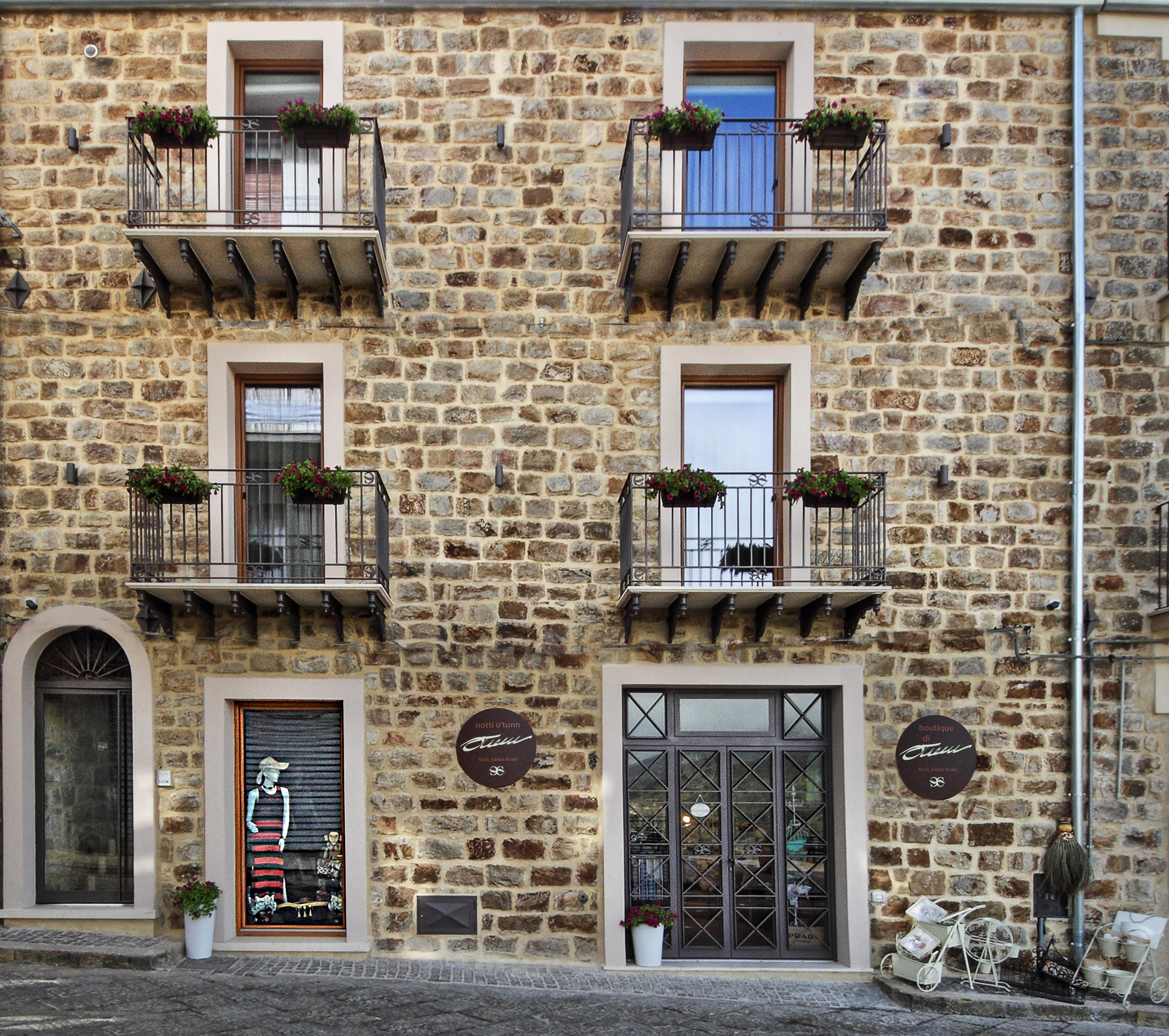 Notti O' Tunn Luxury Rooms In Centro Geraci Siculo Exteriér fotografie