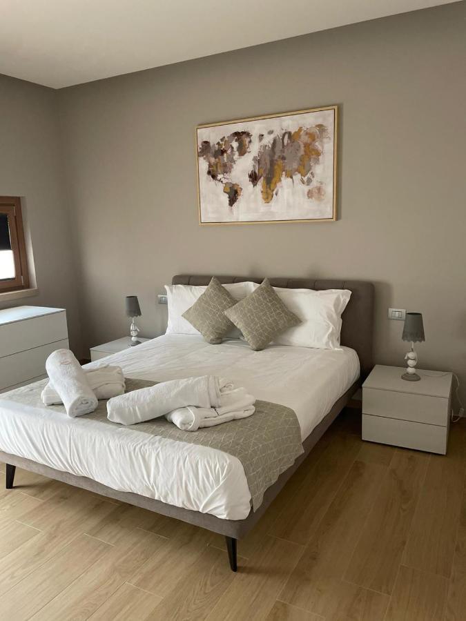 Notti O' Tunn Luxury Rooms In Centro Geraci Siculo Exteriér fotografie